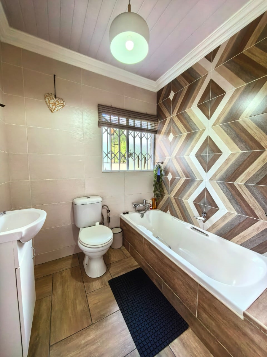 5 Bedroom Property for Sale in Vaalpark Free State